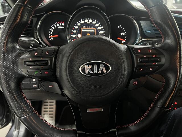 KIA CEE D cee'd 1.6 T-GDi GT 204 PK, 19 inch, Navigatie, Camera.