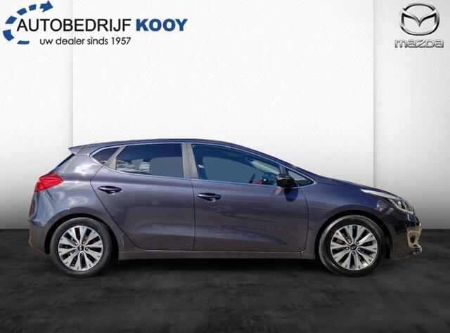 KIA CEE D 1.6 GDI DynamicLine Navigatie / Trekhaak / Camera / / Clima