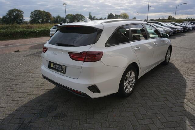 KIA CEE D Ceed Sportswagon 1.0 T-GDI DYNAMICLINE DEALER ONDERHOUDEN CAMERA STOEL+STUURVERWARMING ANDROID/APPLECARPLAY(NAVI) ECC AIRCO CRUISECONTROL RIJSTROOKSENSOR BLUETOOTH PRIVACYGLAS ENZ...