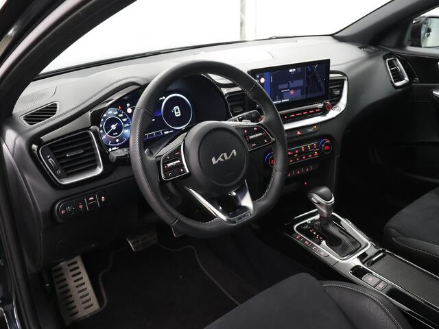 KIA CEE D Ceed 1.5 T-GDi GT-Line | Panoramadak | Matrix LED Koplampen | Stoel/Stuurverwarming | Keyless Go | Elektrisch bedienbare achterklep |