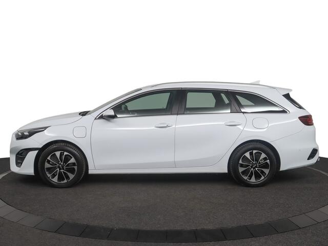 KIA CEE D Ceed Sportswagon 1.6 GDI PHEV DynamicPlusLine Edition - Rijklaar! - Adaptive cruise control - Plug In - Navigatie - Climate Control - Apple/Android Carplay Stoel en stuurverwarming