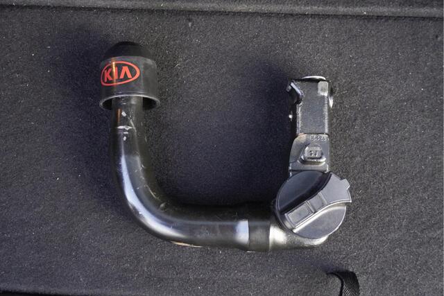 KIA CEE D Ceed Sportswagon 1.0 T-GDi DynamicPlusLine BJ2020 Lmv 16" | Led | Pdc | Navi | Keyless entry | Afneembare trekhaak | Achteruitrijcamera | Climate control | Cruise control | Verwarmde voorstoelen | Verwarmd stuurwiel | Extra getint glas