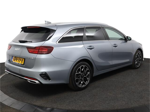 KIA CEE D Ceed Sportswagon 1.5 T-GDi GT-Line Apple Carplay/Android Auto - Cruise Control - Dodehoekdetectie - Panoramadak - Navigatie - Stuur/Stoelverwarming Fabrieksgarantie tot 07-2031