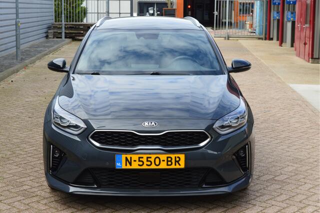 KIA CEE D Ceed Sportswagon 1.5 T-GDi MHEV GT-Line Edition O.a: Stoel+stuurverw, JBL, Clima, Carplay, Camera, Etc. All-in prijs!