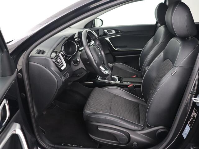 KIA CEE D Ceed 1.0 T-GDi DynamicPlusLine | Trekhaak | Stoel & stuurverwarming | Camera | Carplay | Navigatie | Climate control | Parkeerhulp | Cruise control | Half leder