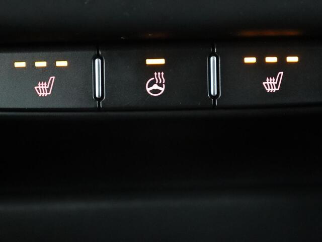 KIA CEE D Ceed 1.0 T-GDi DynamicPlusLine | Trekhaak | Stoel & stuurverwarming | Camera | Carplay | Navigatie | Climate control | Parkeerhulp | Cruise control | Half leder