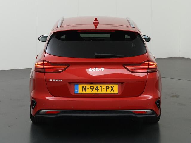 KIA CEE D Ceed Sportswagon 1.5 T-GDi DynamicPlusLine | Navigatie | Stoel/Stuurwielverwarming | Dodehoek Detectie | Keyless Go | Elektrische Achterklep | Climate Control |