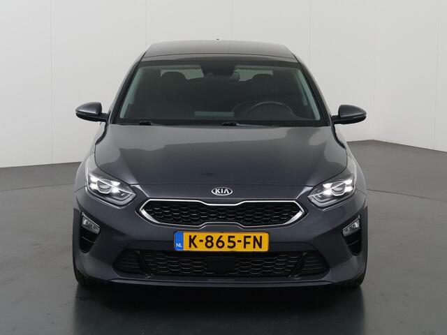 KIA CEE D Ceed 1.4 T-GDi ExecutiveLine | Panoramadak | Lederen Bekleding | Dodehoekdetectie | Cruise Control Adaptief | Elektrisch bedienbare bestuurdersstoel met geheugenfunctie |