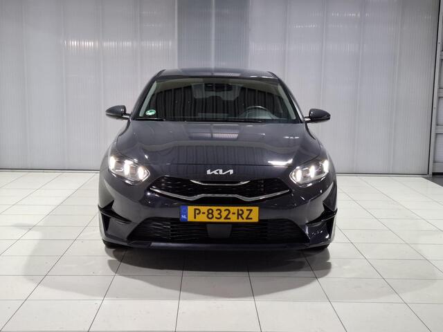 KIA CEE D Ceed 1.5 T-GDi DynamicPlusLine Apple Carplay/Android Auto, Navigatie, Camera