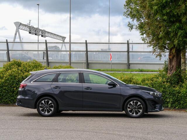 KIA CEE D Ceed Sportswagon 1.6 GDI PHEV DynamicPlusLine | CAMERA | APPLE CARPLAY |