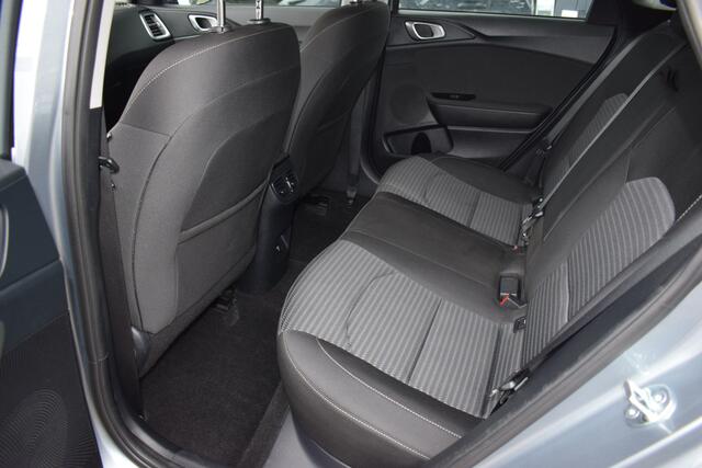 KIA CEE D Ceed Sportswagon 1.5 T-GDi DynamicLine DCT7/Autom. | Cruise Control | Navigatie | Camera | Bluetooth | 16"LMV | Tot 10Jr. Kia-Garantie