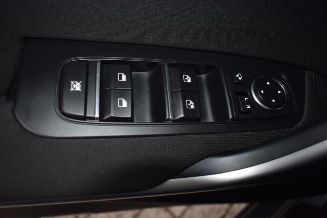 KIA CEE D Ceed Sportswagon 1.5 T-GDi DynamicLine DCT7/Autom. | Cruise Control | Navigatie | Camera | Bluetooth | 16"LMV | Tot 10Jr. Kia-Garantie