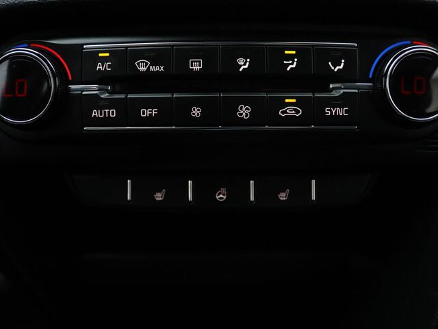 KIA CEE D Ceed Sportswagon 120pk T-GDi DynamicPlusLine Camera | Cruise | Navi | Parkeersens. achter | Stoel-/stuurverw.