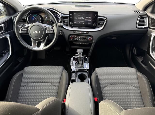 KIA CEE D 1.6 GDI PHEV DynamicLine I Trekhaak I Carplay I Keyless I Camera
