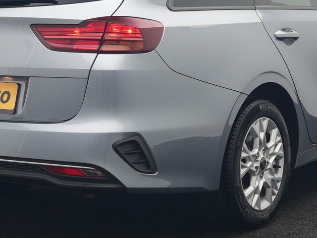 KIA CEE D Ceed Sportswagon 1.0 T-GDi ComfortLine 101pk Dealer O.H. | Camera | Apple Carplay | Stoelen & Stuur Verwarmd | Cruise Control | DAB |