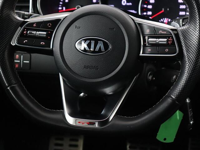 KIA CEE D Ceed 1.5 T-GDi MHEV GT-Line | 160pk | Camera | Carplay | Navigatie | Sportstuur | DAB | Parkeerhulp | Getint glas | Cruise control