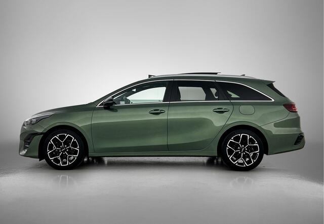 KIA CEE D Ceed Sportswagon 1.5 T-GDi GT-Line Pano dak | volleder | Stoelverwarming BLACK FRIDAY DEAL|| WORDT VERWACHT