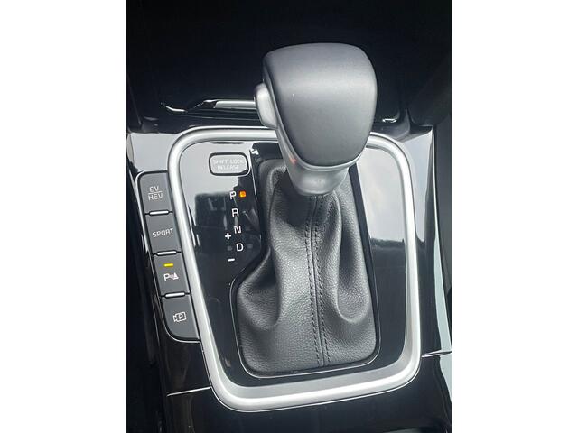 KIA CEE D Ceed Sportswagon 1.6 GDI PHEV DynamicLine Automaat Navigatie ( via Apple Carplay/Android Auto ), Climate Control, Cruise Control, Stoel/Stuurverwarming, Achteruitrijcamera