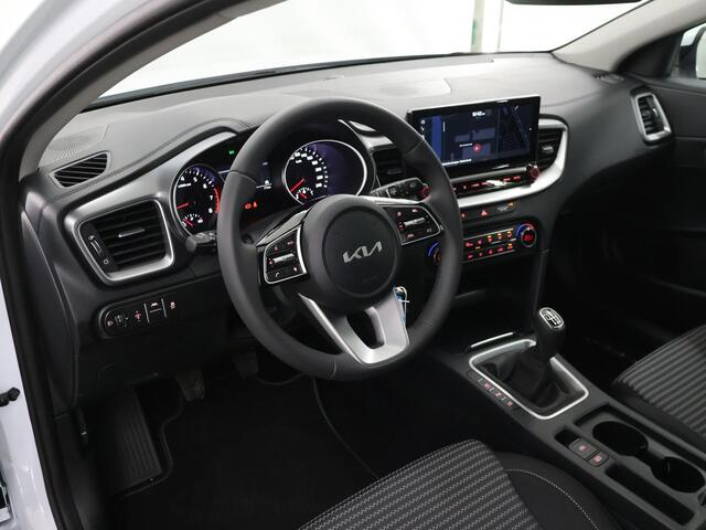 KIA CEE D Ceed SW 1.5 T-GDi DynamicLine | Navigatie | Parkeercamera | Climate Control | Cruise Control |