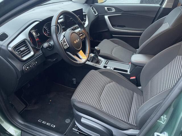 KIA CEE D Ceed Sportswagon 1.5 T-GDi DynamicLine Afneembare trekhaak | Lane Assist | Navigatie