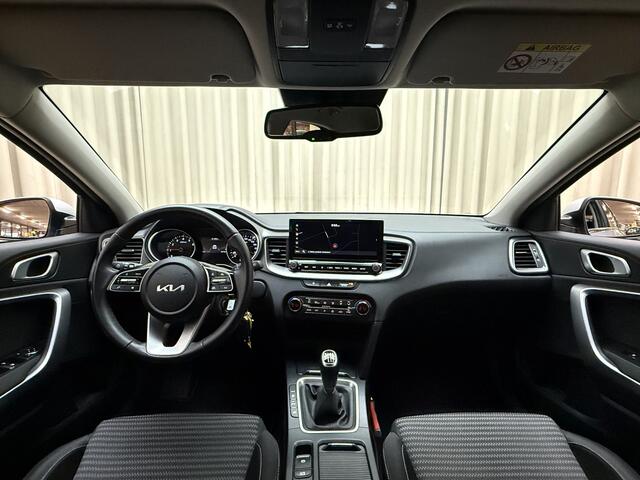 KIA CEE D Ceed 1.0 T-GDi DynamicLine *Org.NL!* Facelift / Eerste Eigenaar / Camera / Carplay / Cruise / Navigatie / PDC / ECC Clima / 16'' LMV