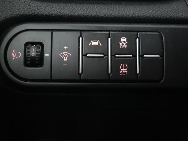 KIA CEE D Ceed 1.4 T-GDi DynamicLine | Automaat | Carplay | Camera | Navigatie | Parkeerhulp | Climate control | Bluetooth | Cruise control