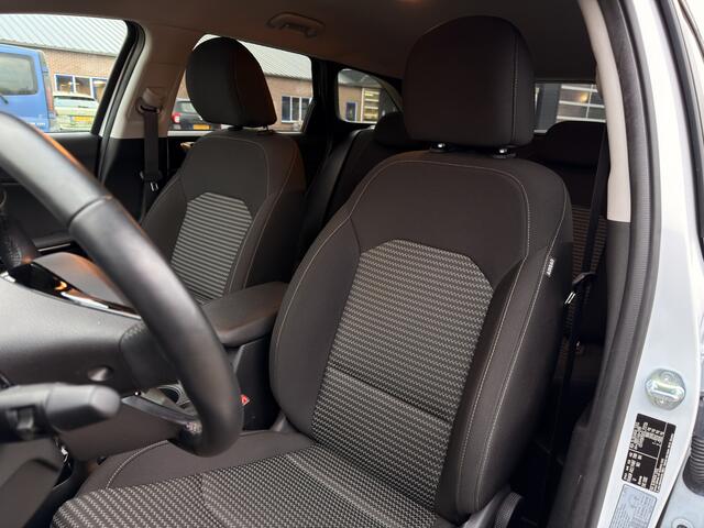 KIA CEE D Ceed Sportswagon 1.5 T-GDi DynamicLine (Carma / Stoelverw. / Navi / Cruise)