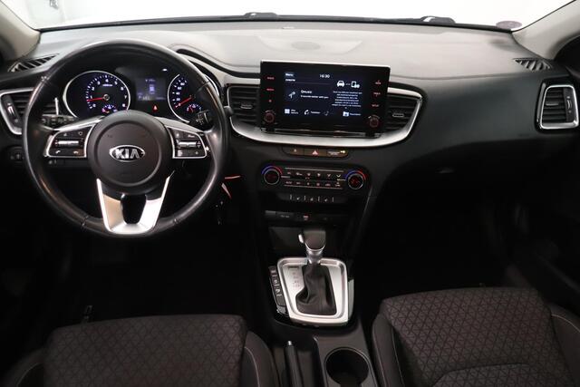 KIA CEE D Ceed Sportswagon 1.5 T-GDi DynamicPlusLine | cruise control | Camera | Climate control | Stuur & stoelverwarming | AppleCarplay AndroidAuto navigatie | Trekhaak |