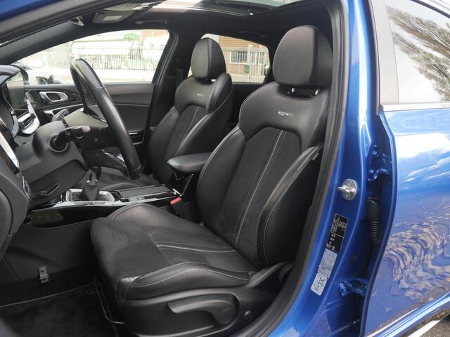 KIA CEE D Ceed 1.5 T-GDi GT-Line | Cruise | Clima | Camera | Navi | Keyless | Schuif-kanteldak |