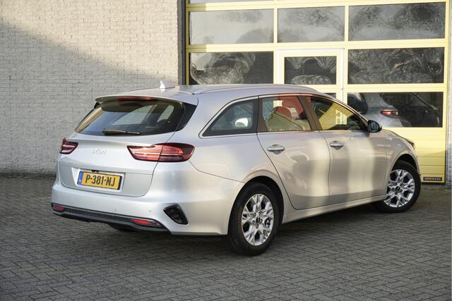 KIA CEE D Ceed Sportswagon 1.0 T-GDi DynamicLine BJ2022 Lmv 16" | Led | Pdc | Navi | Achteruitrijcamera | App-Connect | Climate control | Cruise control | Getint glas
