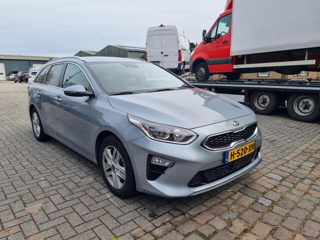 KIA CEE D 1.0 T-GDi Dyn.PlusL. ( MOTORSCHADE )