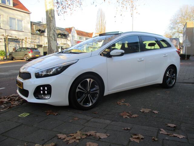 KIA CEE D cee'd Sportswagon 1.0 T-GDi GT-Line Summer Edition / AIRCO / NAVI / GLAZEN-DAK / NW-STAAT / 200dkm