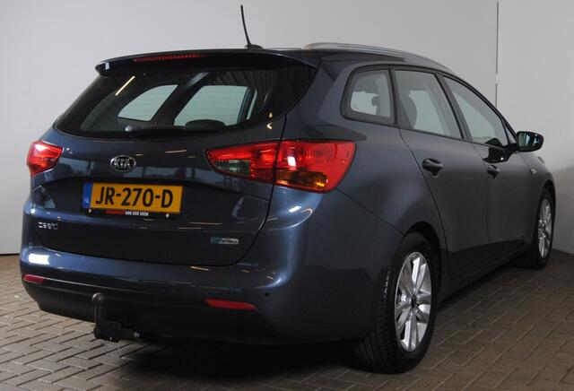 KIA CEE D cee'd Sportswagon 1.6 GDI First Ed.