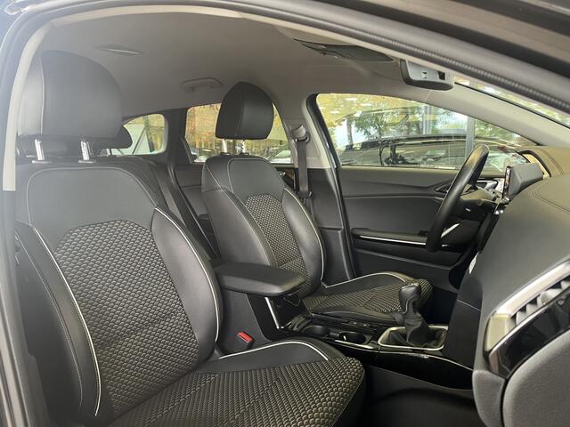 KIA CEE D Ceed Sportswagon 1.5 T-GDi DynamicPlusLine | Trekhaak | Stoel-/stuurverwarming