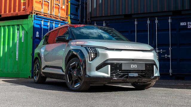 KIA EV3 Plus 81.4 kWh Tijdelijk Kia Subsidie ¤2950,- Bij Aanschaf | Private lease vanaf ¤398| Geen BPM | Nu te bestellen