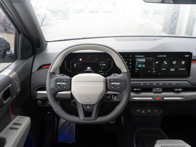 KIA EV3 GT-Line 81.4 kWh | OP VOORRAAD SNEL RIJDEN | Schuif kantel dak | Navigatie | Stoel en stuur verwarming |