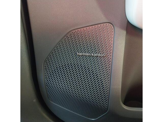 KIA EV3 GT-Line 81.4 kWh | DEMO | Schuif/kanteldak | Panoramisch schuifkanteldak | Stoelverwarming | Harman Kardon | Afneembare trekhaak |