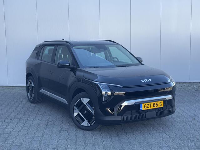 KIA EV3 Air 58.3 kWh | 19 inch | Parkeersensoren Voor + Achter | Camera | Adaptive Cruise | Keyless | DAB+ | Apple Carplay/ Android Auto