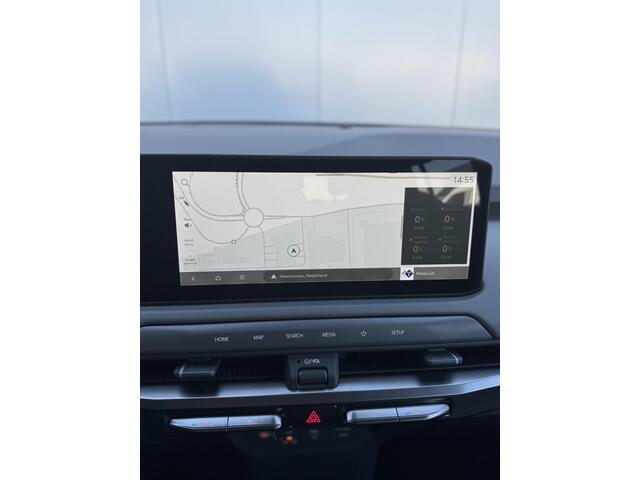 KIA EV3 Air 58.3 kWh | 19 inch | Parkeersensoren Voor + Achter | Camera | Adaptive Cruise | Keyless | DAB+ | Apple Carplay/ Android Auto