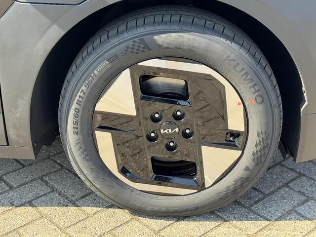 KIA EV3 Plus 58.3 kWh | incl. inruilvoordeel | Camera | Stoelverwarming | Keyless | Navigatie