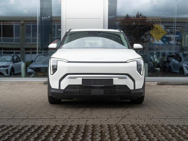 KIA EV3 Plus 58.3 kWh | Op VOOORRAAD DIRECT LEVERBAAR | Stoel en stuurverwarming | Dodehoek assistentie |