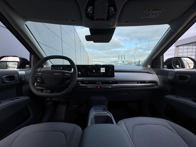 KIA EV3 Plus 58.3 kWh | Demo | Stoelverwarming | Camera | Adaptive Cruise | Keyless