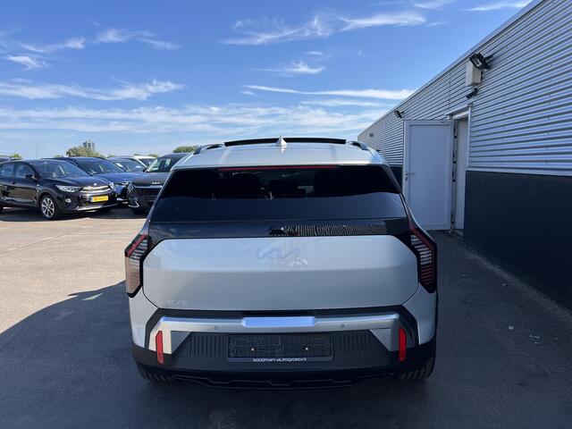 KIA EV3 Plus Advanced 81.4 kWh ACTIE! EXCLUSIEF BIJ KOOIJMAN TIEL! DIRECT LEVERBAAR! Meerdere kleuren snel leverbaar. RUIM ¤4800,- VOORDEEL! TEL.: 0344-611400