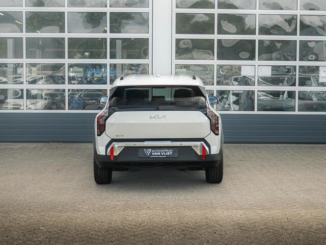 KIA EV3 Plus 81.4 kWh l Direct leverbaar l Stoel Stuurwielverwarming l Dode hoek assistent l Privatelease vanaf ¤ 572,00