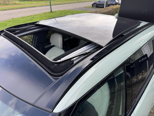 KIA EV3 GT-Line 81.4 kWh ¤44.195,- RIJKLAAR! Nu ¤3.230,- voordeel! Meerdere kleuren en uitvoeringen leverbaar.