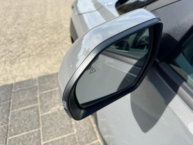 KIA EV3 Plus Advanced 81.4 kWh ¤41.995,- RIJKLAAR! Nu ¤3.700,- voordeel! Meerdere kleuren en uitvoeringen leverbaar.