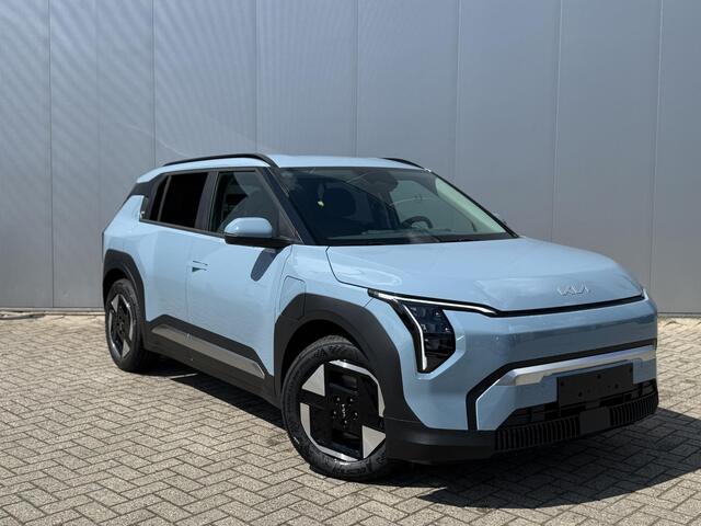 KIA EV3 Plus 58.3 kWh | Privacy Glass | Adaptive Cruise | Stoel- en stuurwielverwarming | Dodehoekassistentie |