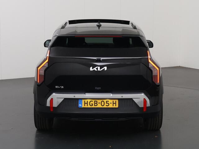 KIA EV3 Plus Advanced 58.3 kWh | SOH 99% | Panoramadak | Harman / Kardon | Dodehoekdetectie | Elektr. Achterklep | Stoel/Stuurverwarming |