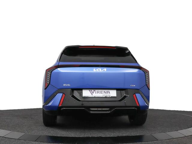 KIA EV4 Hatchback GT-PlusLine 81.4 kWh - DEMO - Head-up Display - 360 Camera - Stoelverwarming/ventilatie - Glazen Schuif-/kanteldak - Elektrisch verstelbare voorstoelen - Dodehoekcamera - Fabrieksgarantie tot 10-2032 - Direct leverbaar!