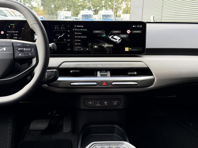 KIA EV4 Air 58.3 kWh | Snel leverbaar | Stoelverwarming | Camera | Navigatie | Parkeersensoren | Apple carplay